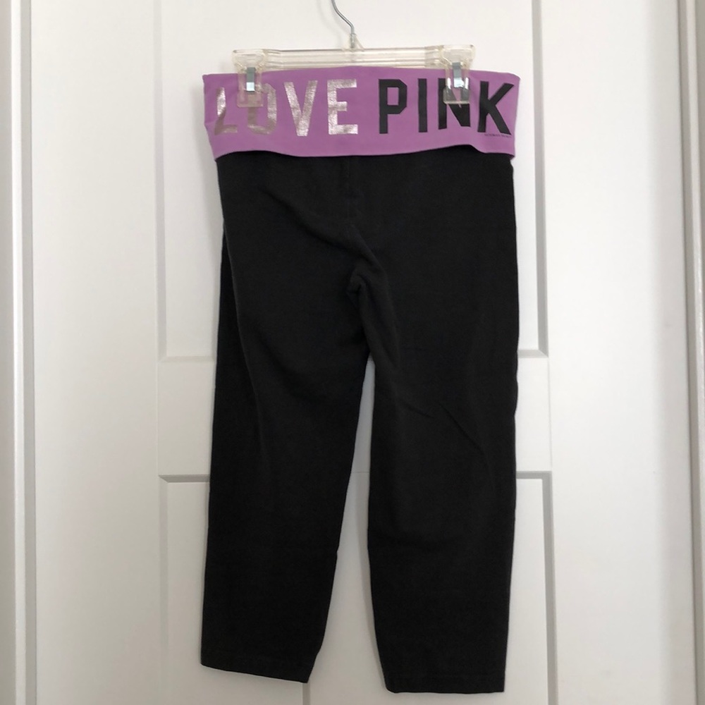 Pink yoga capris - Picture 2 of 4